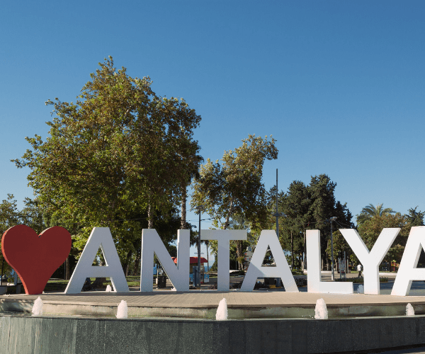 Doğa İçinde Tatil: Bungalovlar ve Ahşap Evler